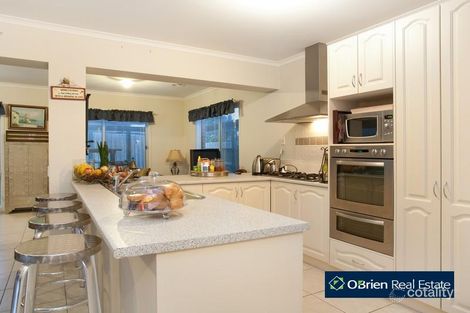 Property photo of 4 Jeune Grove Berwick VIC 3806