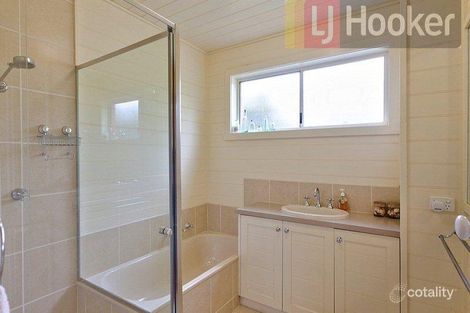 Property photo of 6 Watt Place Lavington NSW 2641