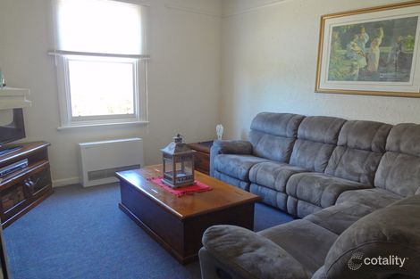 Property photo of 19 Mackay Crescent Warrnambool VIC 3280