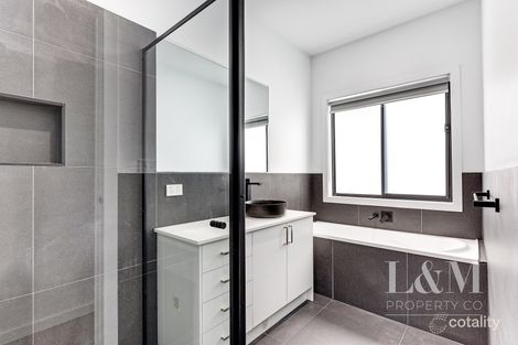 Property photo of 61 Dargile Circuit Epping VIC 3076