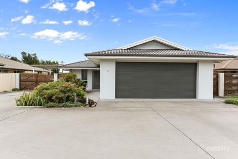 7/4 Somerset Pl, Yamba, NSW 2464