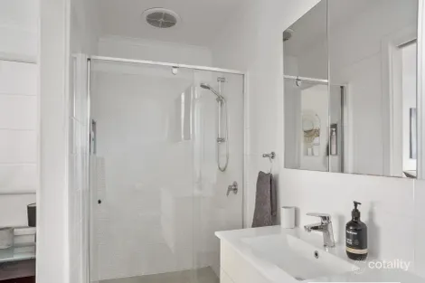 Property photo of 3 Gilmore Street Smiths Beach VIC 3922