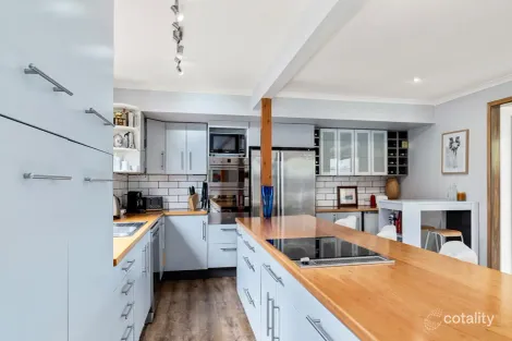 Property photo of 3 Gilmore Street Smiths Beach VIC 3922