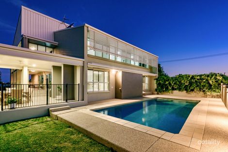 Property photo of 32 Scallop Street Tannum Sands QLD 4680