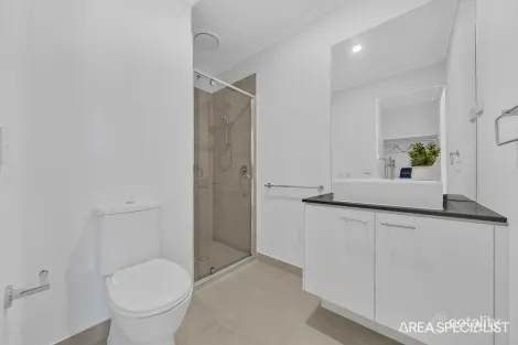 Property photo of 10 Councillor Drive Weir Views VIC 3338