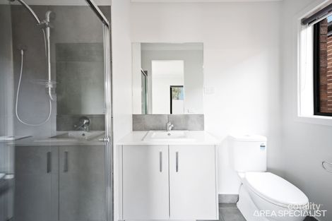 Property photo of 9 Innage Avenue Strathtulloh VIC 3338