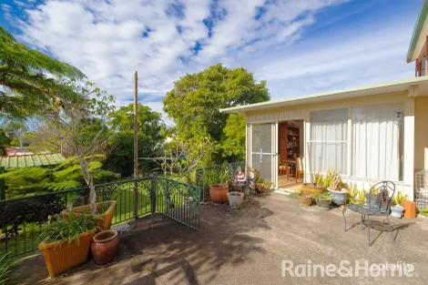 Property photo of 10 Dean Parade Lemon Tree Passage NSW 2319