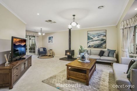 Property photo of 100 Oakgrove Drive Narre Warren South VIC 3805