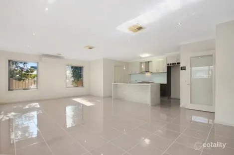 Property photo of 10 Blackburn Close Wodonga VIC 3690