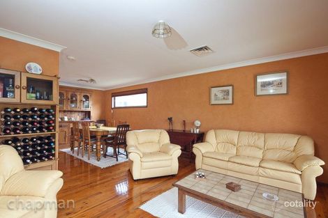 Property photo of 17 Chisholm Crescent Blaxland NSW 2774