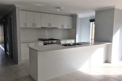 Property photo of 17 Mikhail Grove Hastings VIC 3915