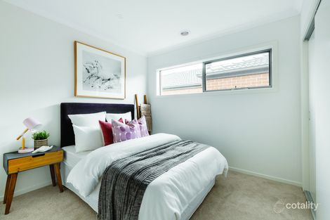 Property photo of 12 Ritchie Circuit Tarneit VIC 3029