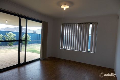 Property photo of 12 Gingerale Circle Byford WA 6122