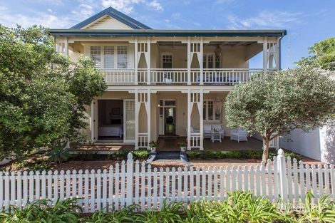 Property photo of 6 Deane Street Cottesloe WA 6011