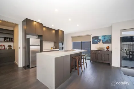 Property photo of 4 Piper Place Warrnambool VIC 3280