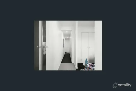 Property photo of 53 Indura Drive Werribee VIC 3030