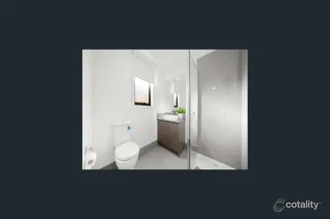 Property photo of 53 Indura Drive Werribee VIC 3030