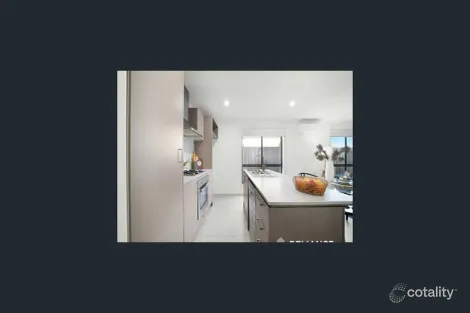 Property photo of 53 Indura Drive Werribee VIC 3030