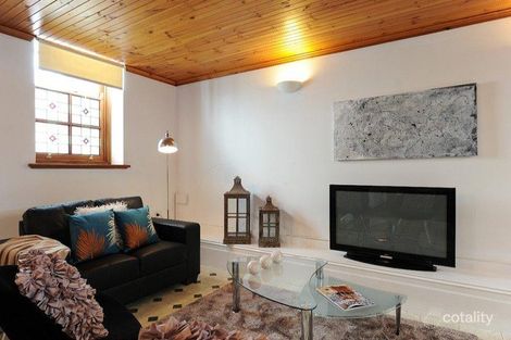 8 Queens Ct, Adelaide, SA 5000