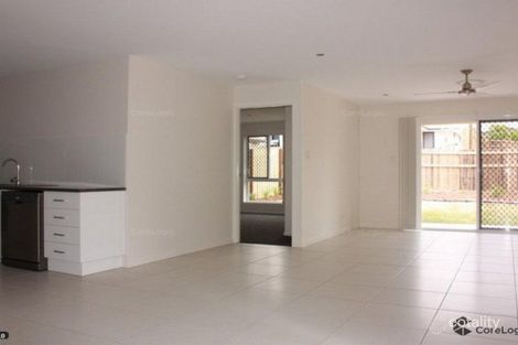 Property photo of 2/10 Joshua Place Oxenford QLD 4210