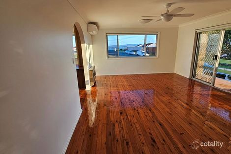 Property photo of 15 Hurry Crescent Warrawong NSW 2502
