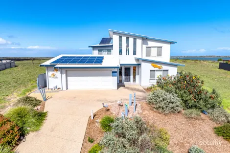 Property photo of 108 Excelsior Parade Hindmarsh Island SA 5214
