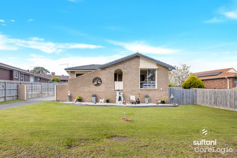 Property photo of 10 Rearden Close Endeavour Hills VIC 3802
