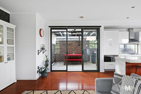 Property photo of 1/558 Pascoe Vale Road Pascoe Vale VIC 3044