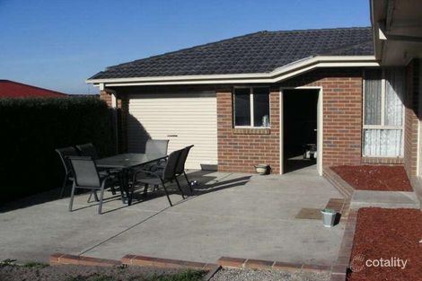 Property photo of 12 Kathryn Close Pakenham VIC 3810