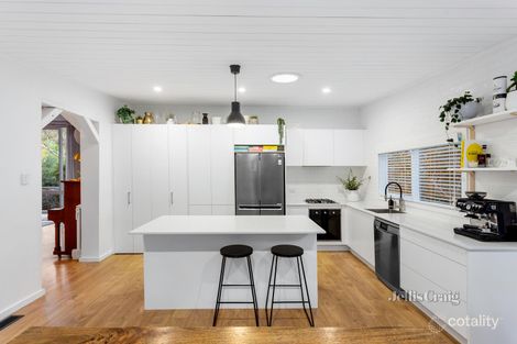 Property photo of 15 Valley Road Research VIC 3095