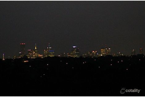 Property photo of 40 Wahroonga Crescent Greensborough VIC 3088