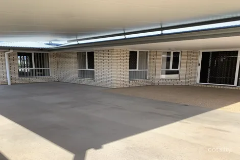 Property photo of 32 Scenic Drive Emerald QLD 4720