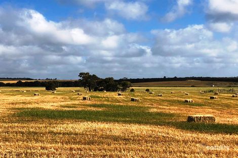 Property photo of 61 Peake Lane Pearlah SA 5607