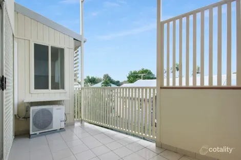Property photo of 2/27 Steven Street Redcliffe QLD 4020