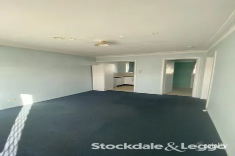 Property photo of 2/19 Sinclair Avenue Morwell VIC 3840