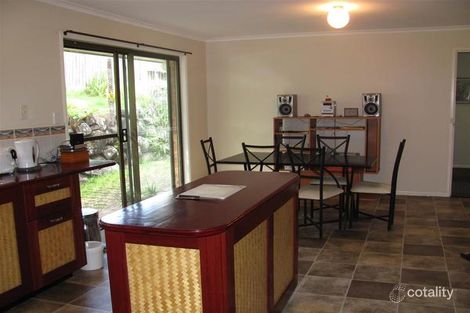 Property photo of 24 Bulgoon Crescent Ocean Shores NSW 2483