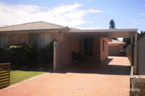 Property photo of 36 Tilligerry Track Tanilba Bay NSW 2319