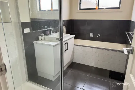 Property photo of 2 Joseph Court Red Cliffs VIC 3496