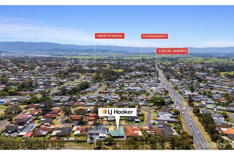 Property photo of 32 Samuel Circuit Albion Park NSW 2527