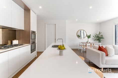 Property photo of 9 Delmar Walk Cairnlea VIC 3023