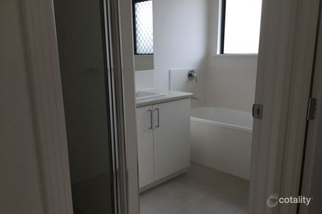 21 Orangeberry Cct, Mount Low, QLD 4818