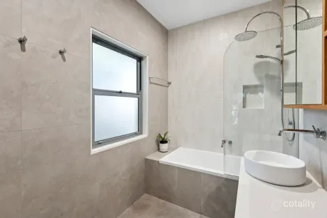 Property photo of 42 Baringa Avenue Seaforth NSW 2092