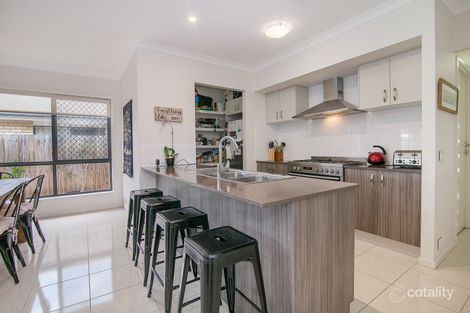 Property photo of 31 Lillypilly Drive Ripley QLD 4306