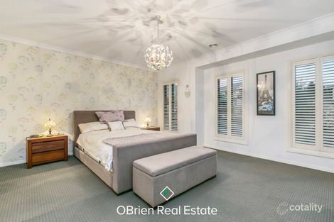 Property photo of 10 Mayfair Drive Drouin VIC 3818
