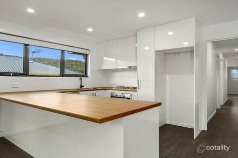 Property photo of 2/4 Pauls Road Lindisfarne TAS 7015