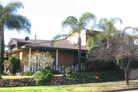 2 Underwood Rd, Prairiewood, NSW 2176