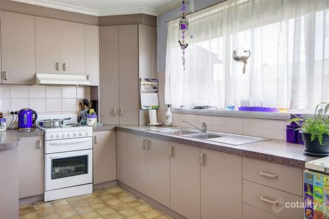 Property photo of 48 Curtin Street Bell Park VIC 3215