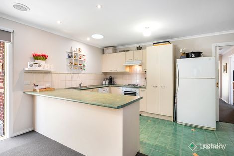 Property photo of 2 Japonica Grove Frankston South VIC 3199