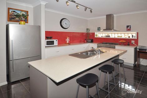 Property photo of 8 Wylie Circuit Burnside Heights VIC 3023