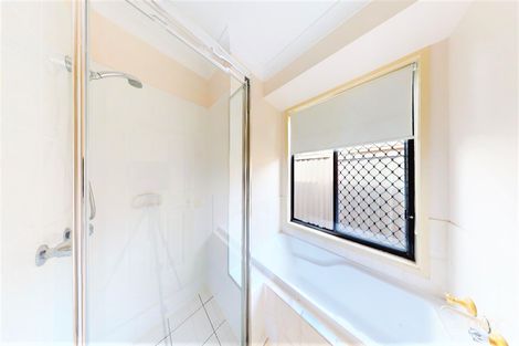 Property photo of 18 Pinedale Crescent Parkinson QLD 4115